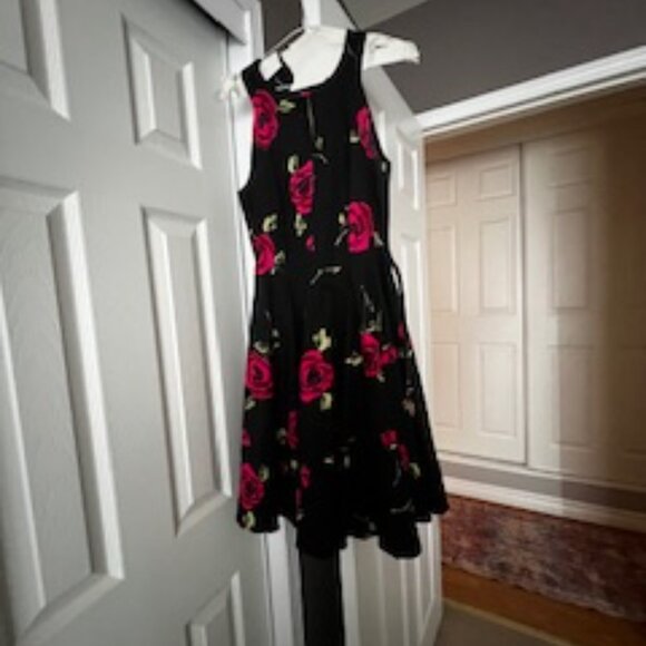 BLACK COCKTAIL DRESS - Picture 3 of 3